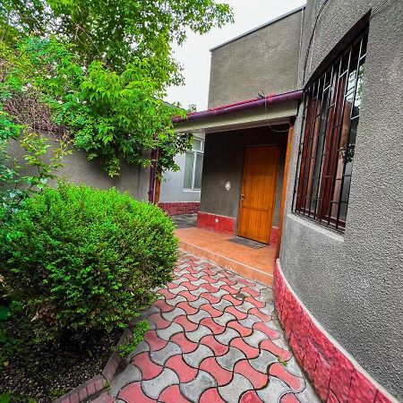 Ala-Bel Guesthouse Bishkek Luaran gambar